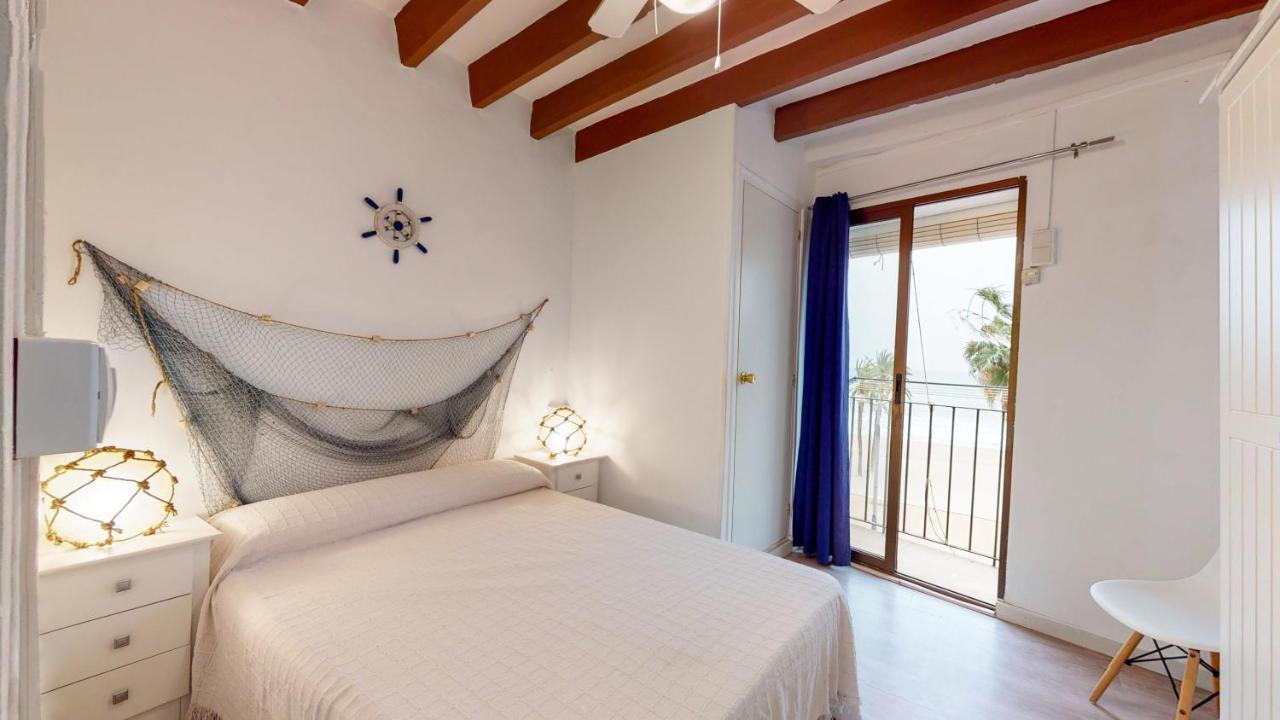 Apartamento En Primera Linea De Playa De 빌라조요사 외부 사진